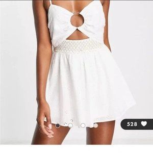River Island Women's NWT White Bloggers Favorite Keyhole Romper Dress Size M